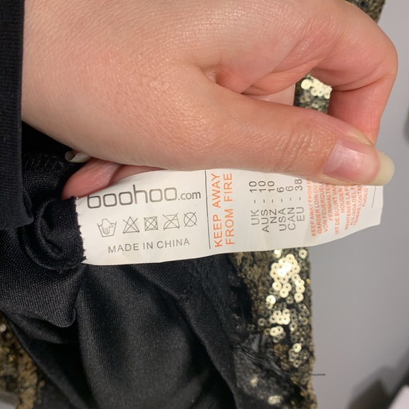 Boohoo Gold Sequin Wrap Bodycon Dress - Picture 5 of 6